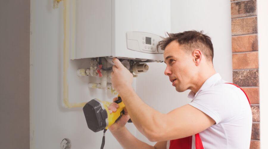 Local water heater installation in Mounds, IL